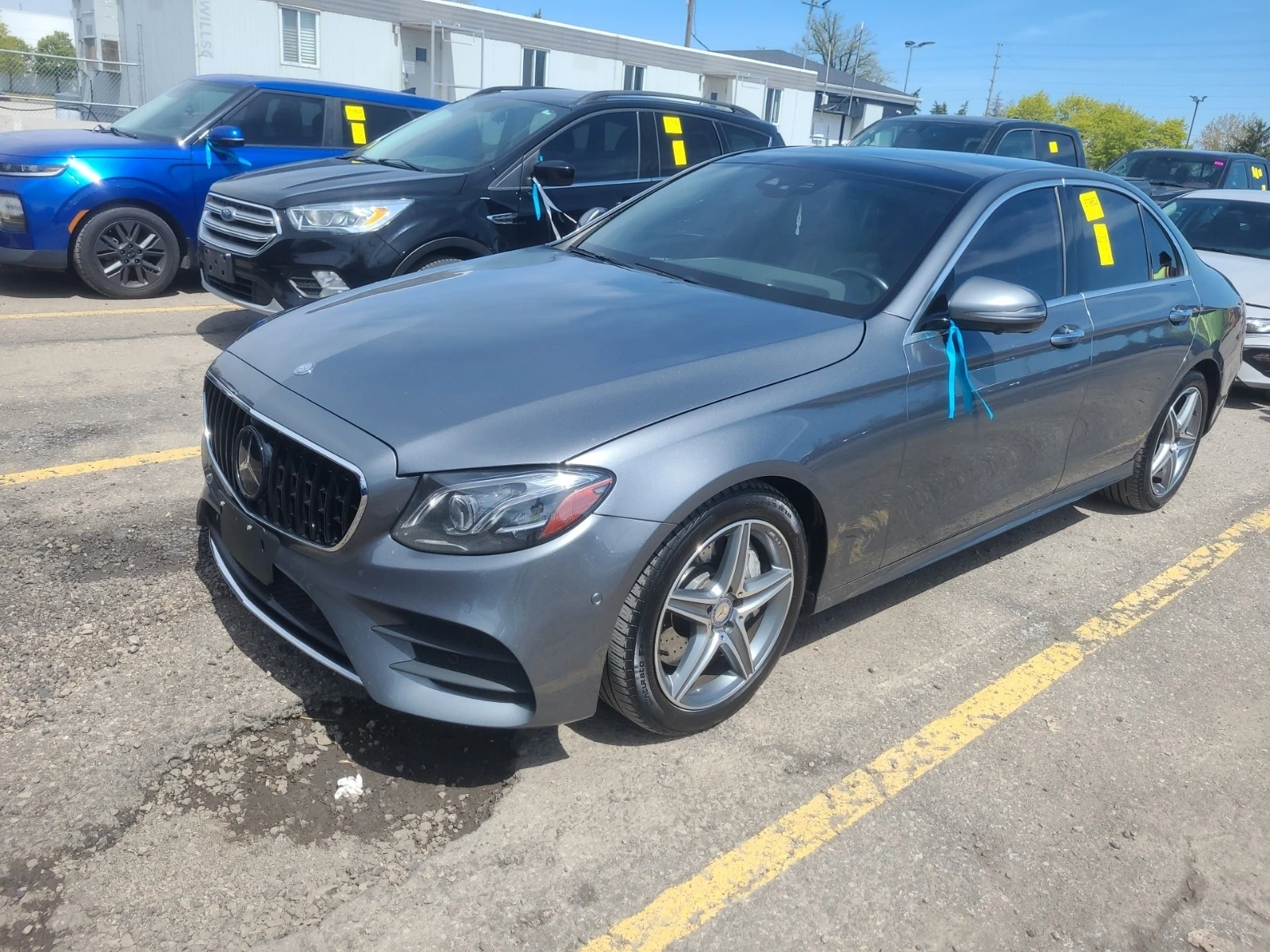 Mercedes-Benz E 400 BURMESTER * ПАНОРАМА * СЕРВИЗНА ИСТОРИЯ * 