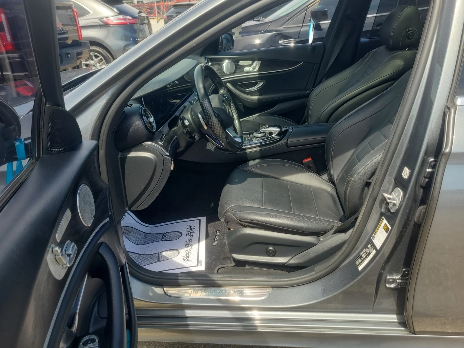 Mercedes-Benz E 400 BURMESTER * ПАНОРАМА * СЕРВИЗНА ИСТОРИЯ * , снимка 6 - Автомобили и джипове - 54557303