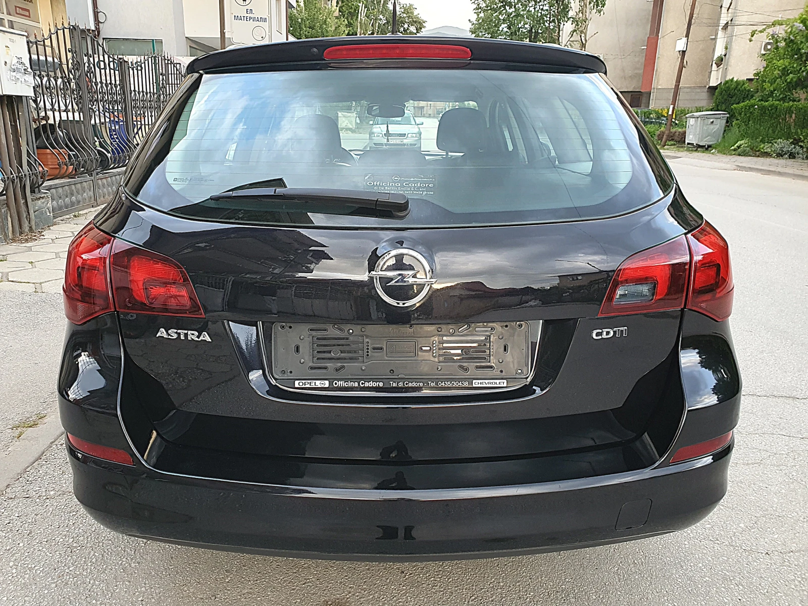 Opel Astra 1.7CDTI-125k.s., снимка 4 - Автомобили и джипове - 54570993