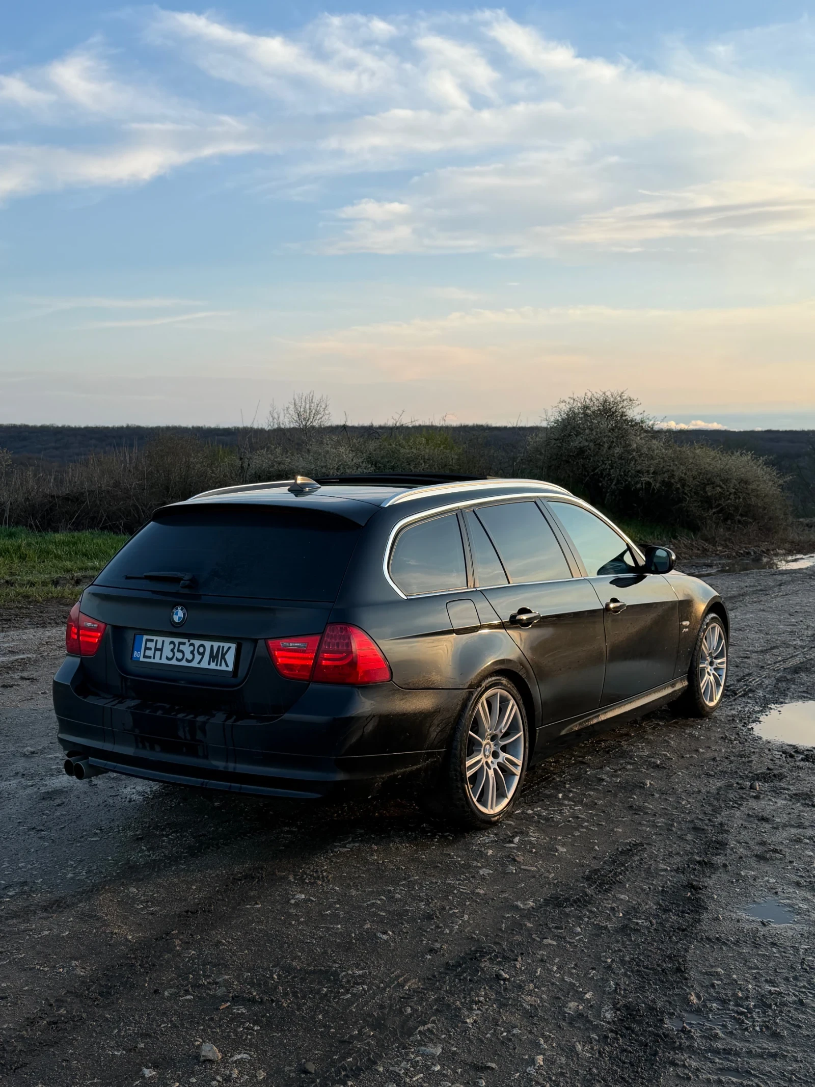 BMW 330, снимка 3 - Автомобили и джипове - 54777063