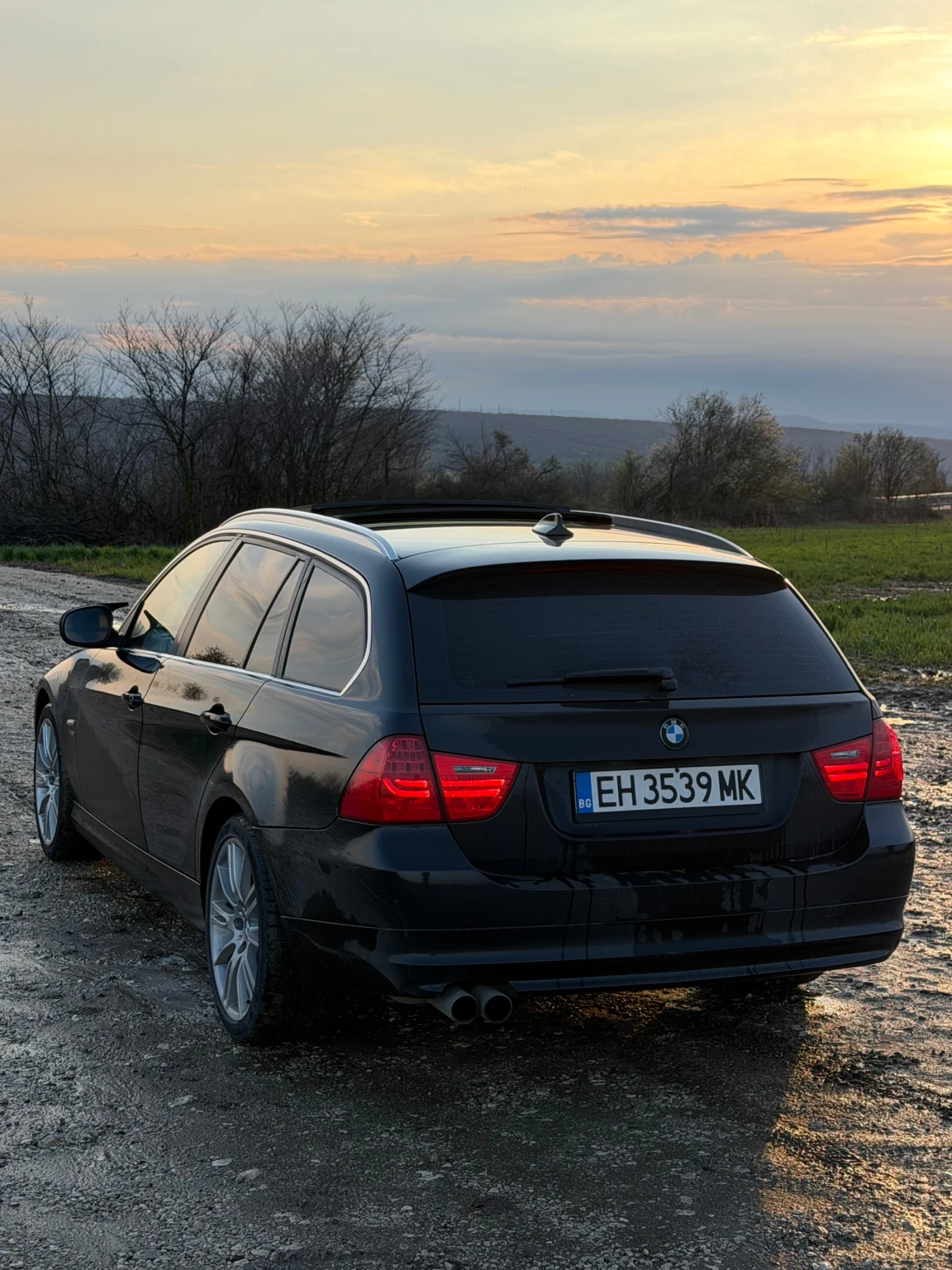 BMW 330, снимка 2 - Автомобили и джипове - 54777063