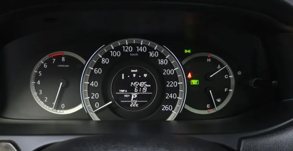 Honda Accord 2.4 бензин, снимка 9 - Автомобили и джипове - 54993978
