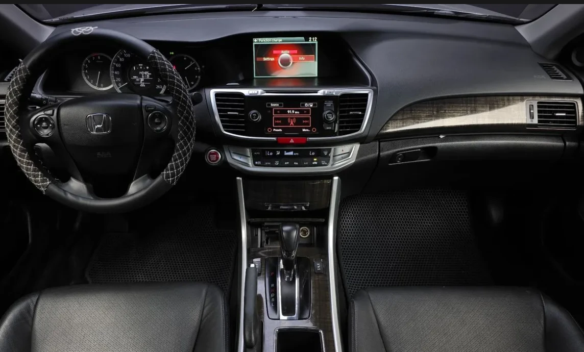 Honda Accord 2.4 бензин, снимка 5 - Автомобили и джипове - 54993978