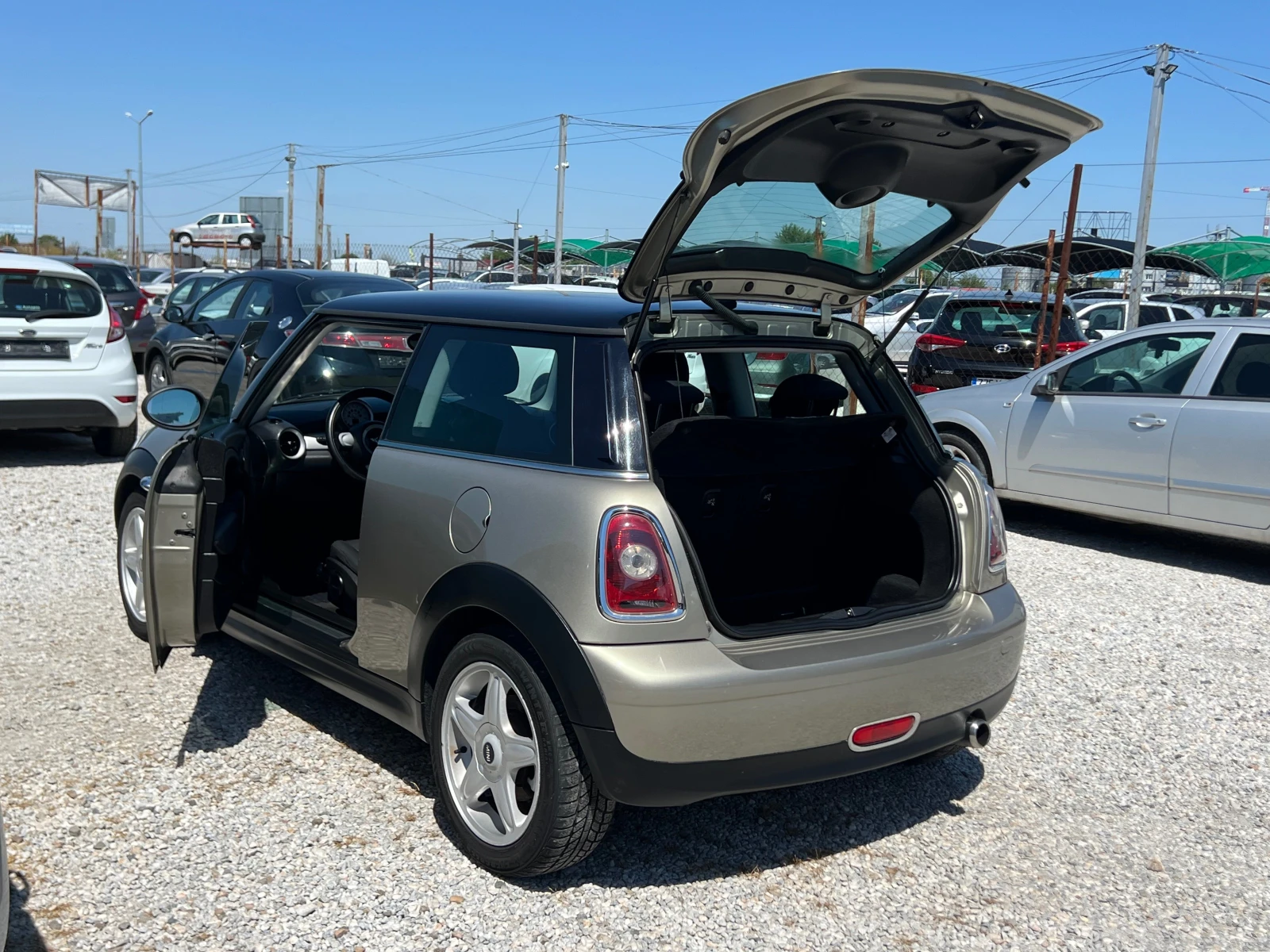 Mini One ЛИЗИНГ-КЛИМА-ТОП, снимка 14 - Автомобили и джипове - 55241155