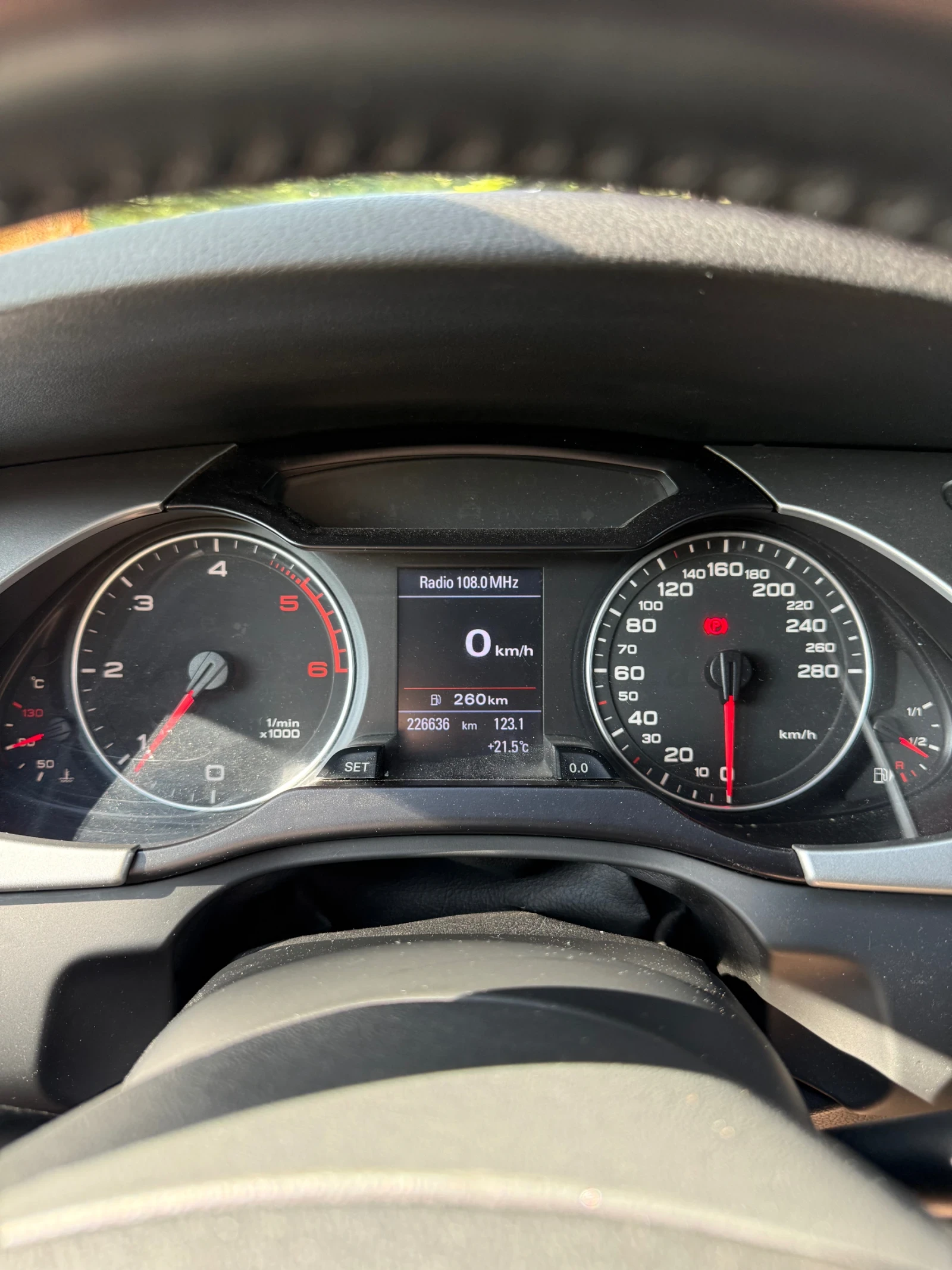 Audi A4, снимка 8 - Автомобили и джипове - 56239476