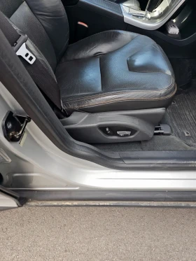 Volvo XC60 3.2 AWD, снимка 9