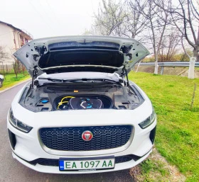 Jaguar I-Pace Panorama, снимка 6