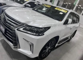 ������ Lexus LX 570