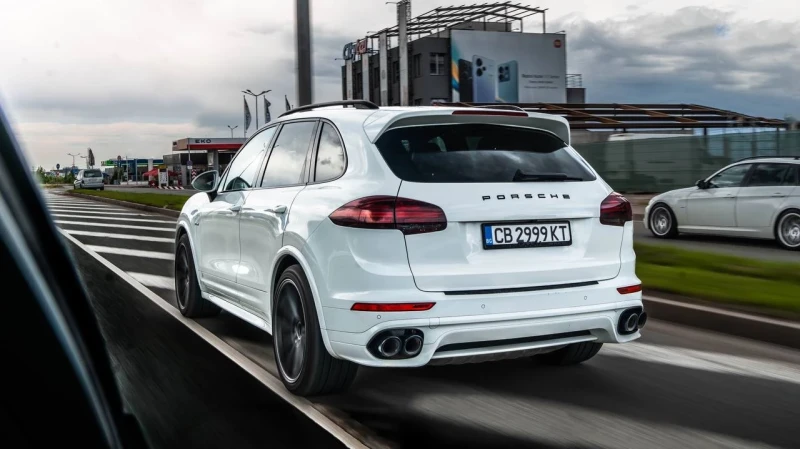 Porsche Cayenne S 4.2 BiTDI V8, снимка 2 - Автомобили и джипове - 48952148