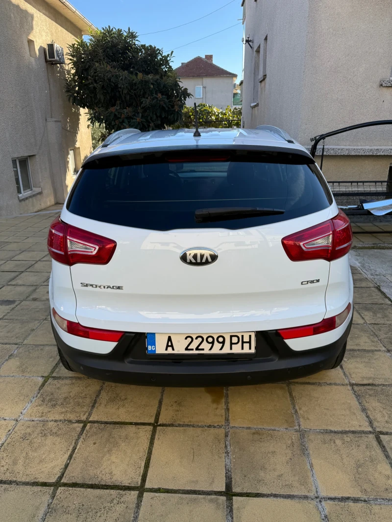 Kia Sportage, снимка 4 - Автомобили и джипове - 52793742