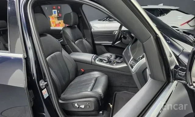 BMW X5 30D * M ПАКЕТ * ОБДУХВАНЕ * HUD * БЕЗ ИНЦИДЕНТИ * , снимка 10 - Автомобили и джипове - 56116747