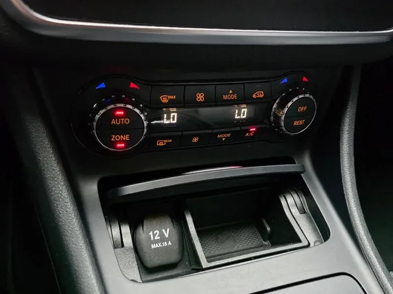 Mercedes-Benz GLA 200 CDI/4 MATIC/��������� �����/��������/AMG LINE | Mobile.bg � ����������� 17