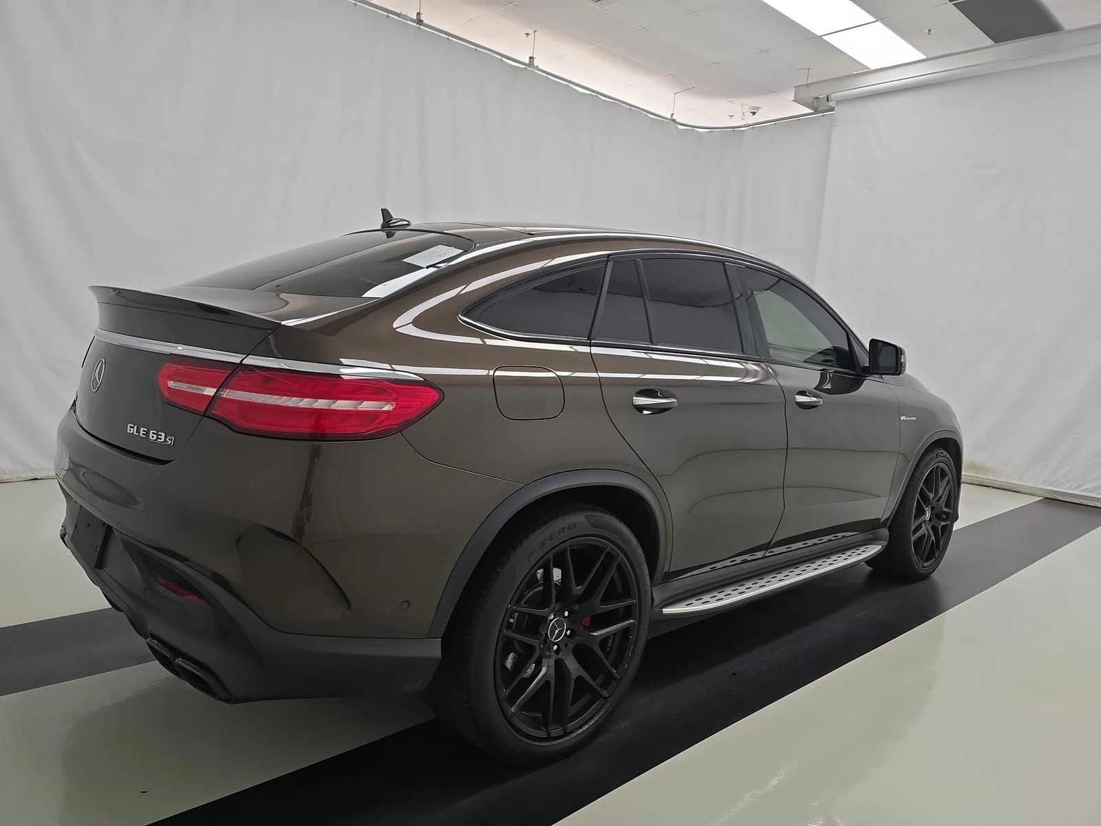 Mercedes-Benz GLE 63 S AMG AMG EXHAUST* DISTRO* LANE ASIST* B&O* ОБДУХ* PERFO - изображение 5