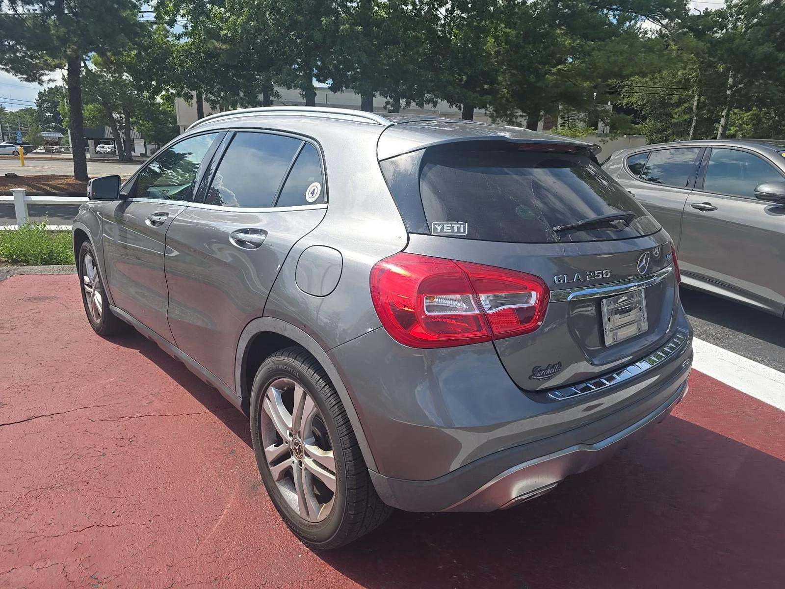 Mercedes-Benz GLA 250 4MATIC* ПАНО* KEYLESS* ПОДГРЕВ* КАМЕРА - изображение 3