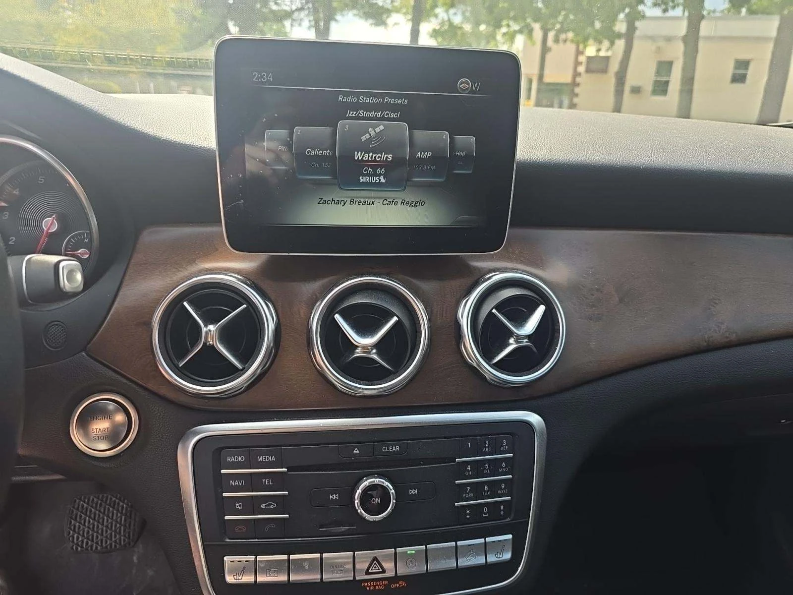 Mercedes-Benz GLA 250 4MATIC* ПАНО* KEYLESS* ПОДГРЕВ* КАМЕРА - изображение 6