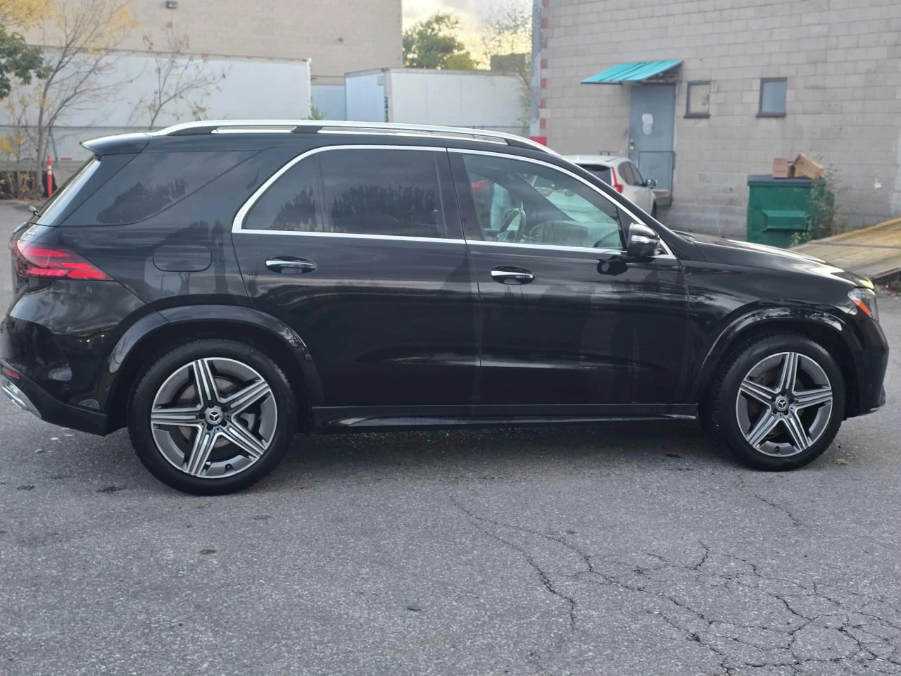 Mercedes-Benz GLE 350 * АВТО КРЕДИТ* ЦЕНА ДО БГ * СЕРВИЗНА ИСТОРИЯ *  - изображение 3