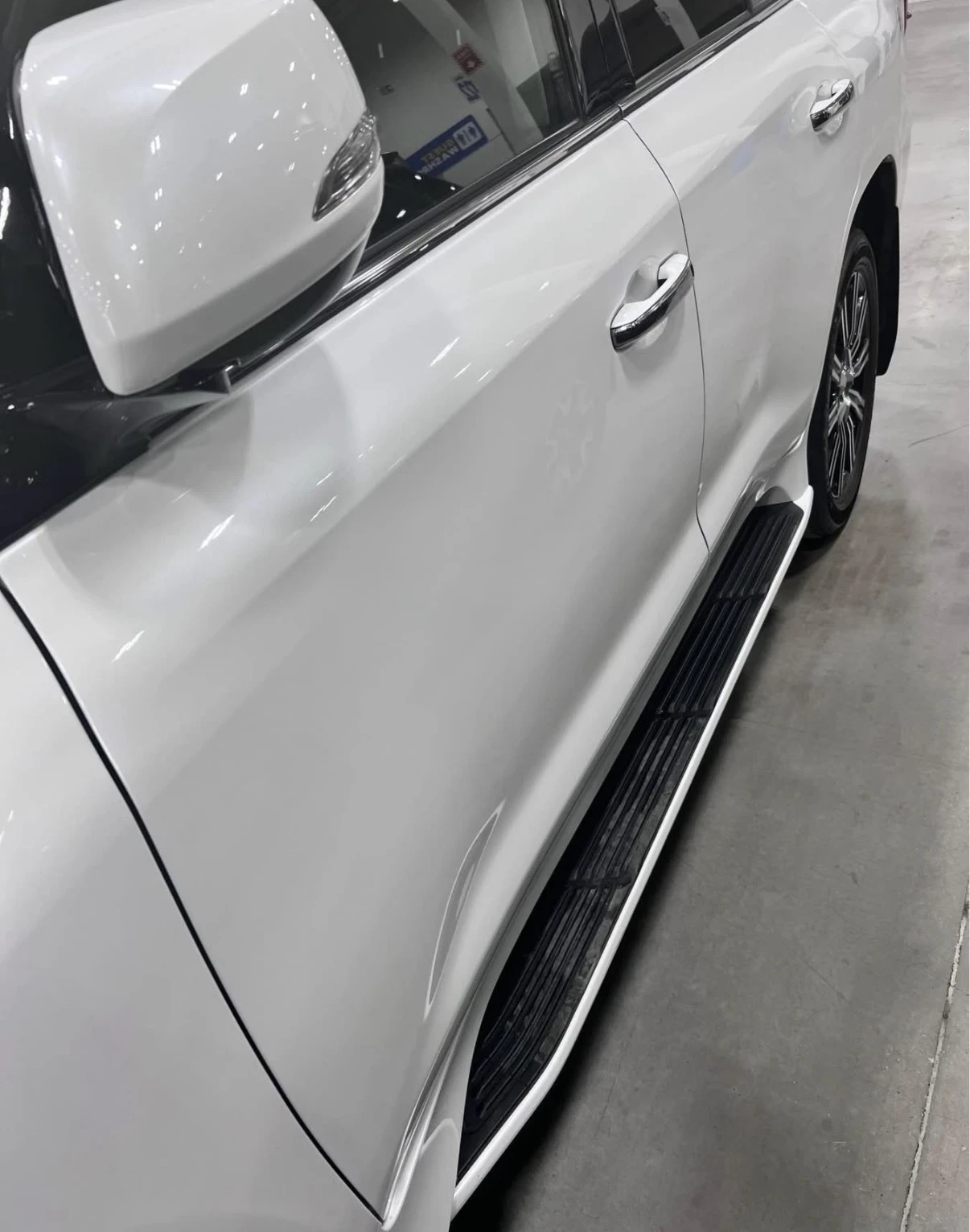 Lexus LX 570 EXECUTIVE * CARFAX * ЦЕНА ДО БЪЛГАРИЯ * , снимка 6 - Автомобили и джипове - 54397188