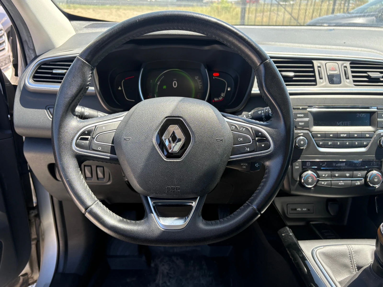 Renault Kadjar, снимка 14 - Автомобили и джипове - 54720589