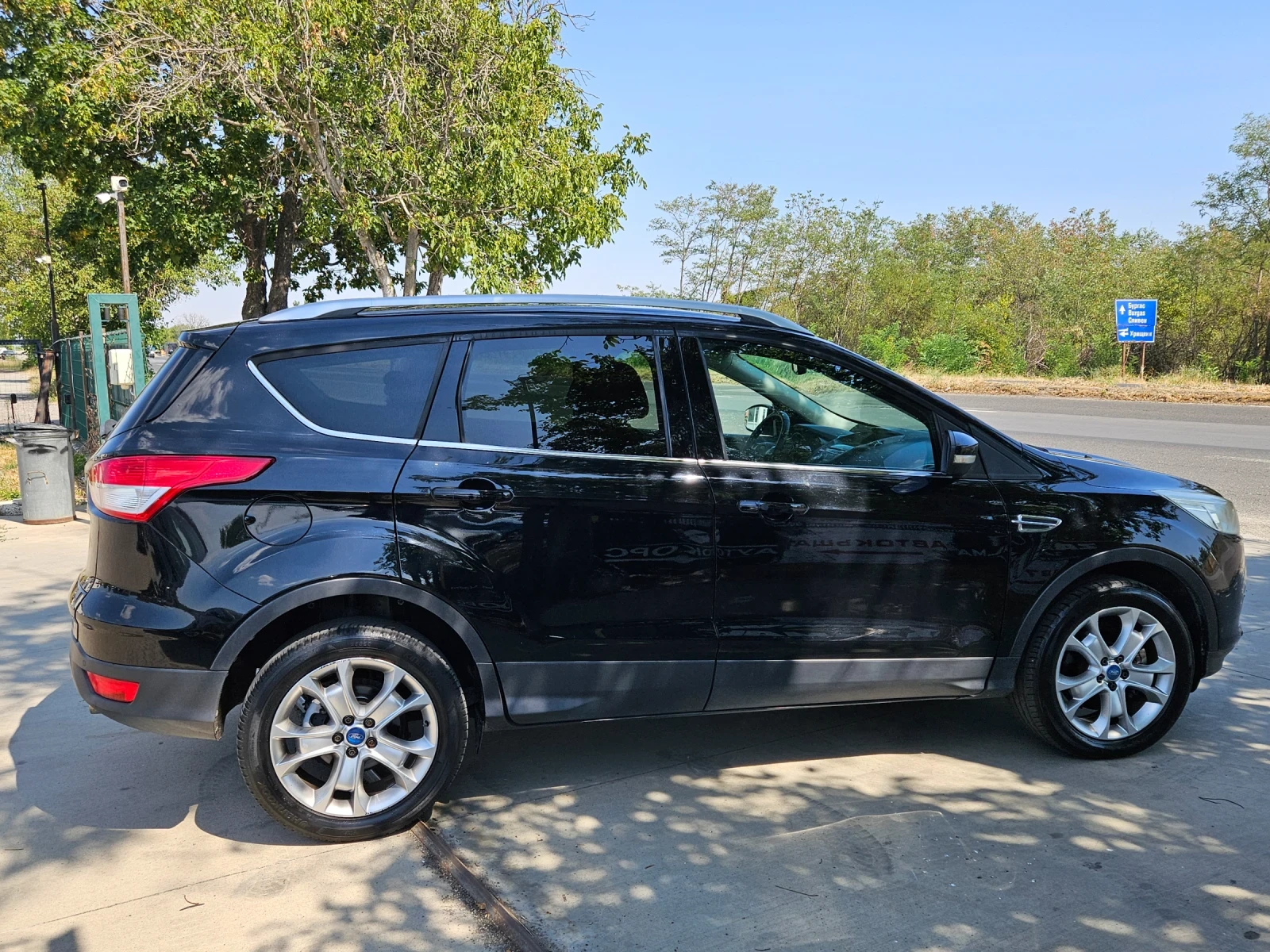 Ford Kuga 2.0TDI* AUTOMAT * NAVIGATION* FULL , снимка 4 - Автомобили и джипове - 54876929