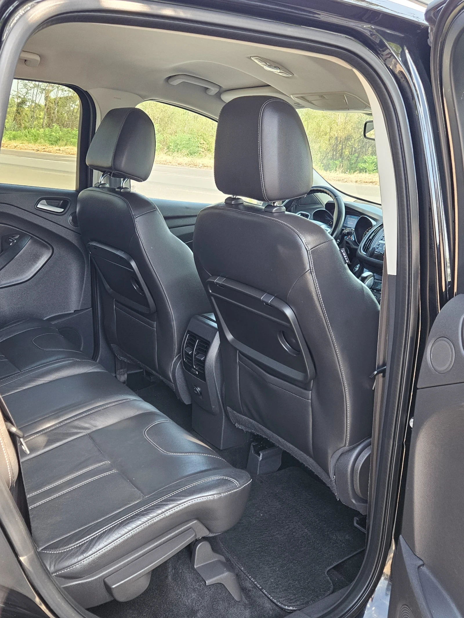 Ford Kuga 2.0TDI* AUTOMAT * NAVIGATION* FULL , снимка 12 - Автомобили и джипове - 54876929