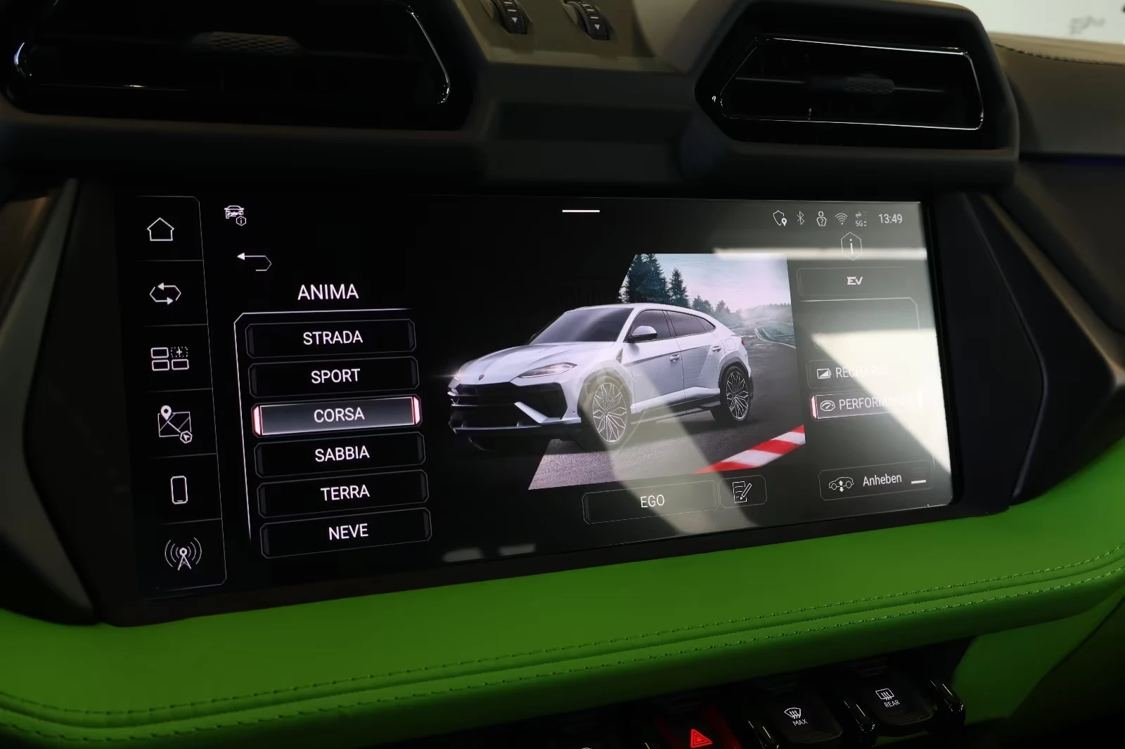 Lamborghini Urus SE / FACELIFT / BANG & OLUFSEN / 360 / HEAD-UP, снимка 11 - Автомобили и джипове - 54956435
