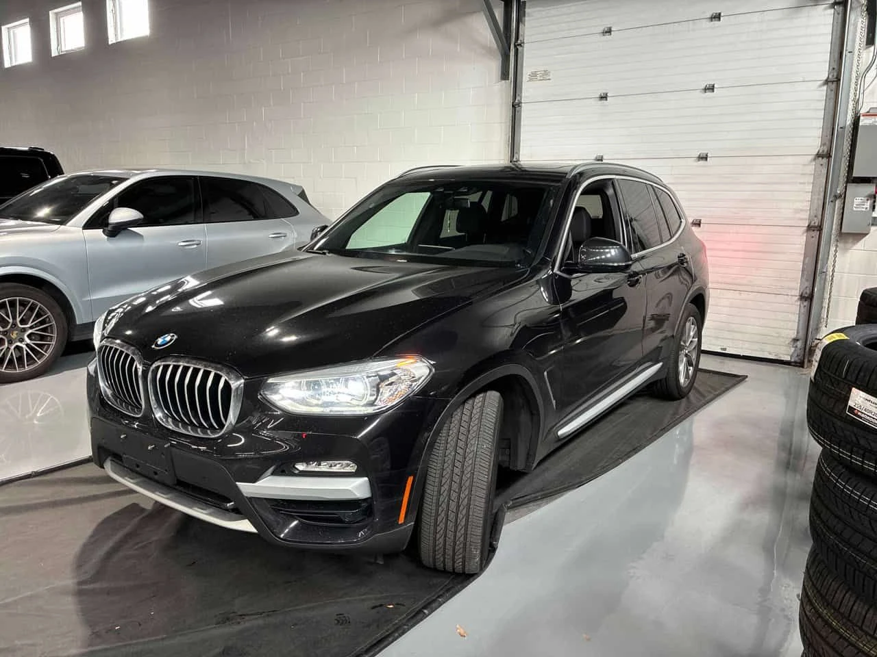 BMW X3 * xDrive30i * ЛИЦЕНЗИРАН ДИЛЪР * CARFAX, снимка 16 - Автомобили и джипове - 55579218