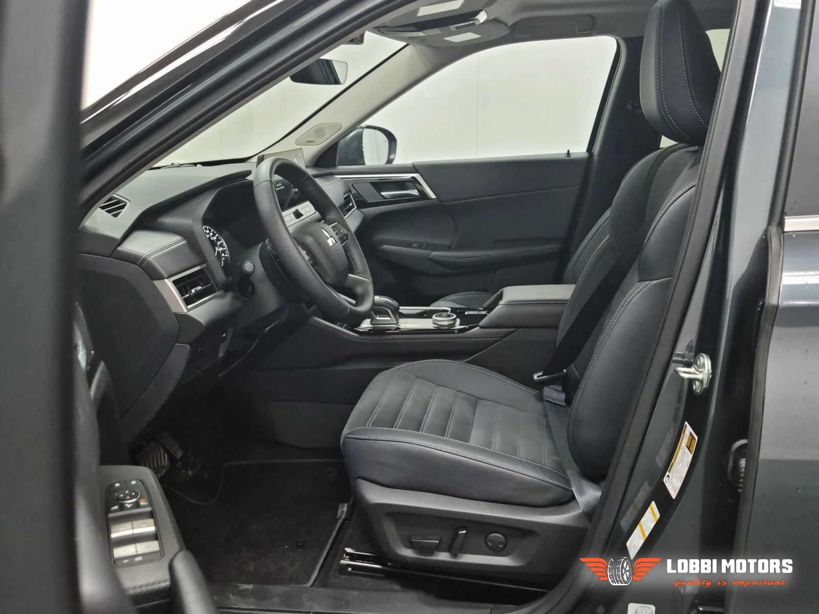 Mitsubishi Outlander, снимка 5 - Автомобили и джипове - 55928997
