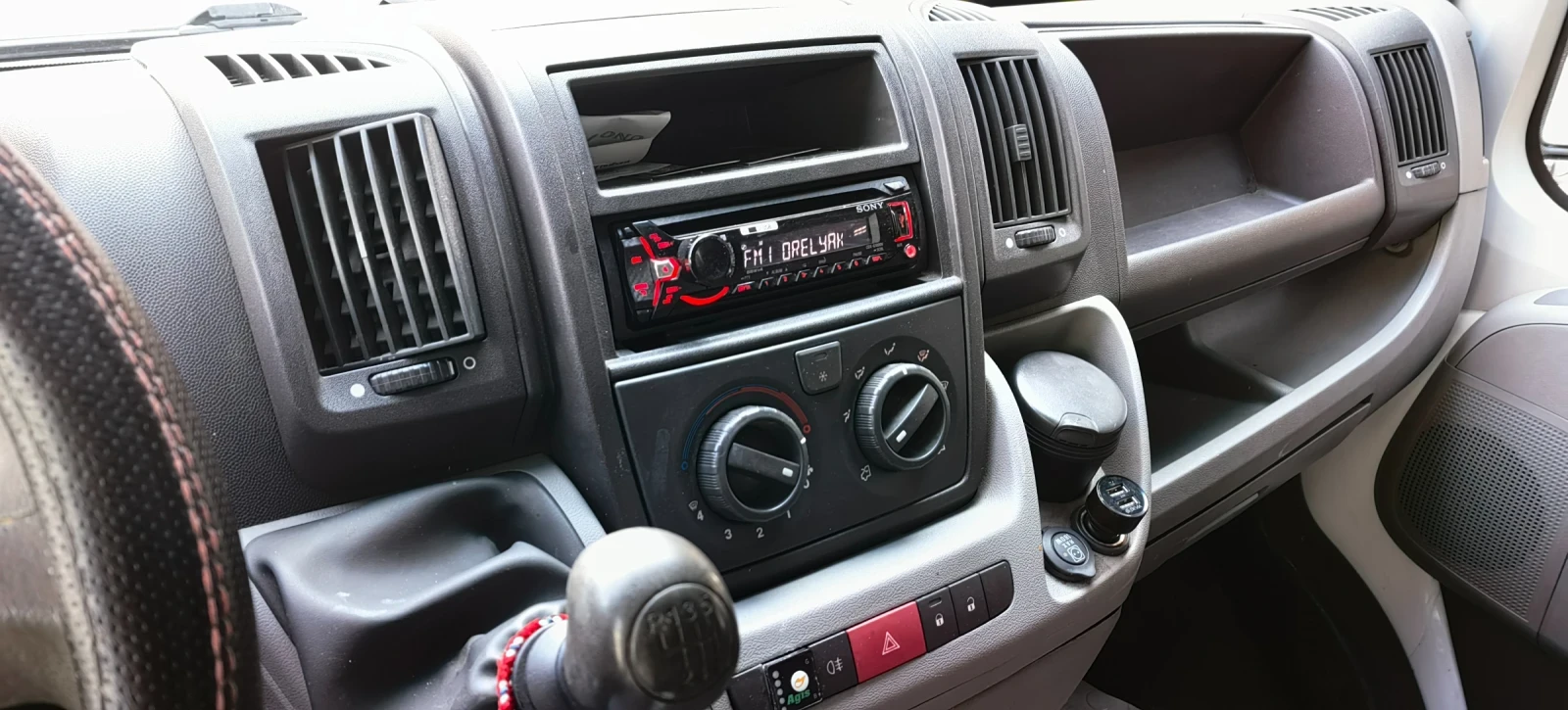 Peugeot Boxer, снимка 9 - Бусове и автобуси - 56273989
