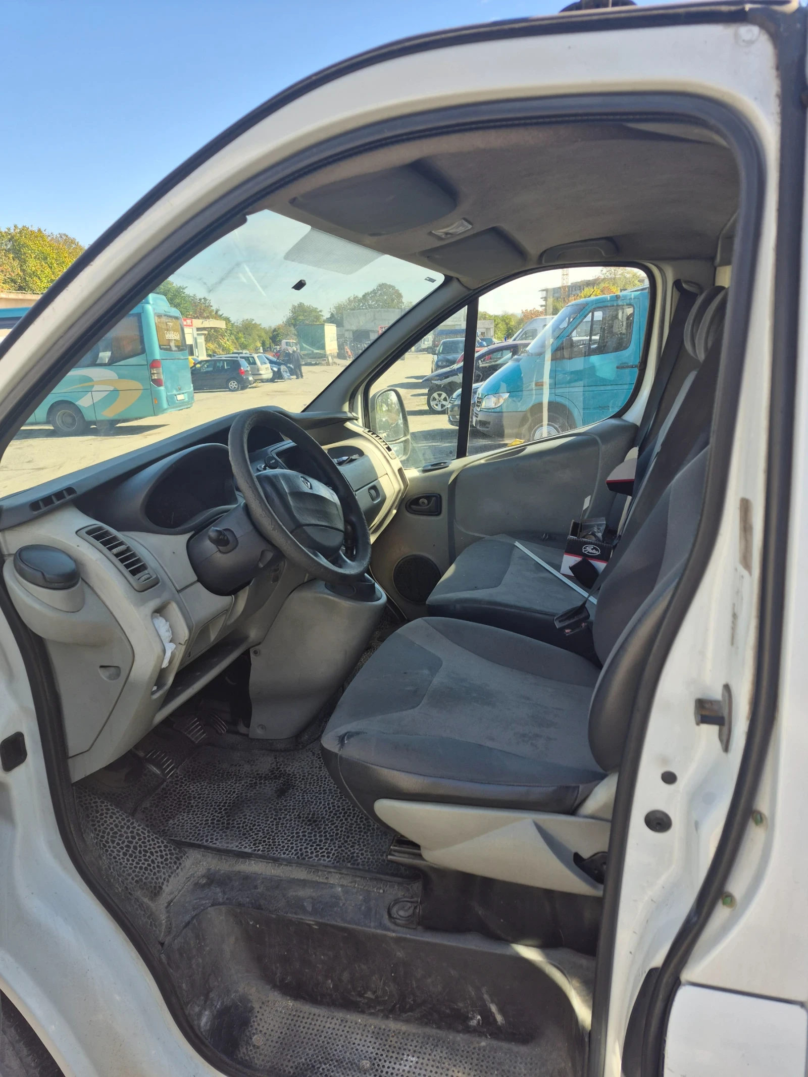Renault Trafic, снимка 6 - Бусове и автобуси - 56577928