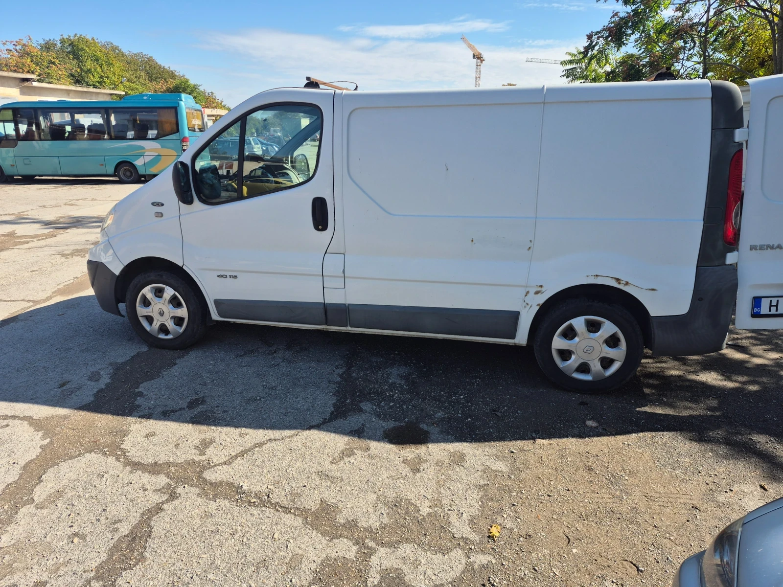 Renault Trafic, снимка 3 - Бусове и автобуси - 56577928