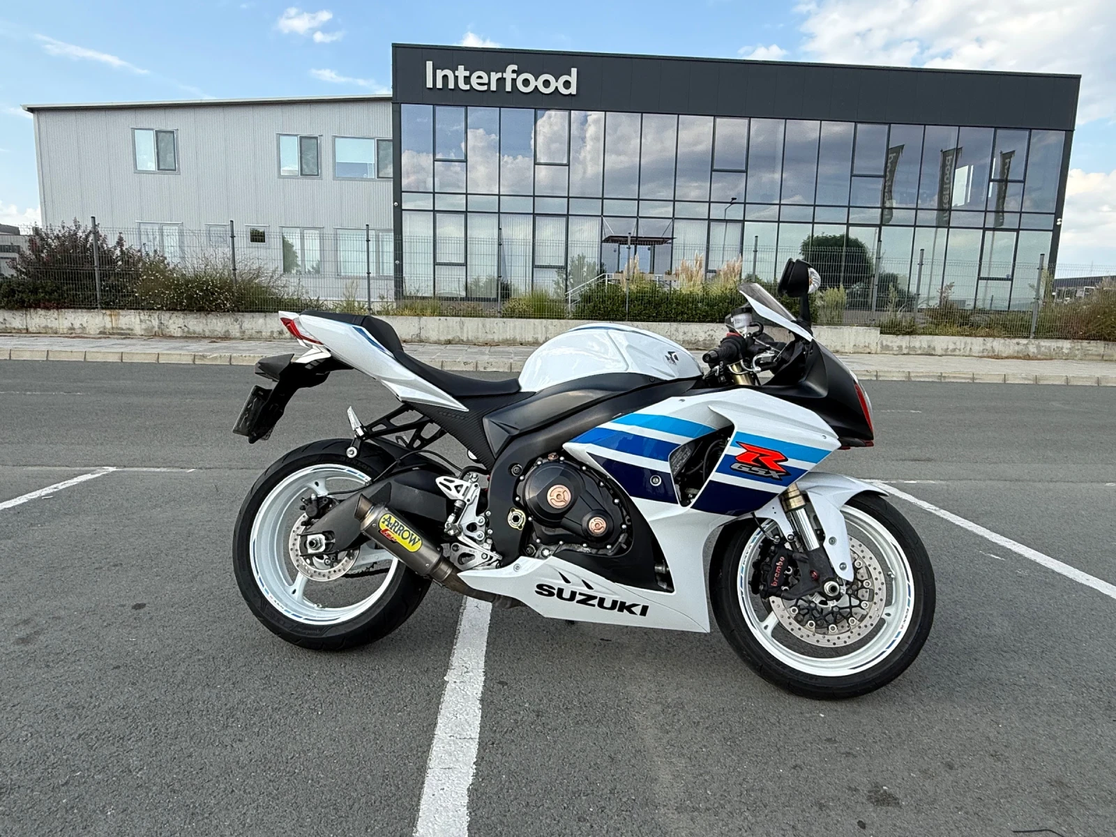 Suzuki Gsxr L4 1000 - изображение 2