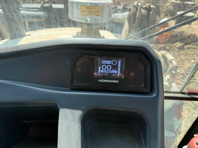 Багер Hidromek 102B, снимка 10 - Индустриална техника - 52728644