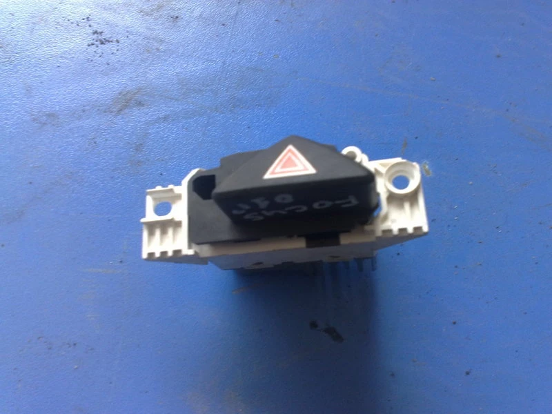 копче аварийни за Форд Фокус 01г. комби