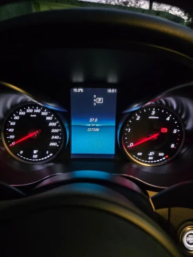 Mercedes-Benz C 220, снимка 10