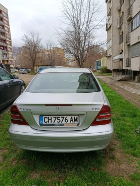 Mercedes-Benz C 200, снимка 3