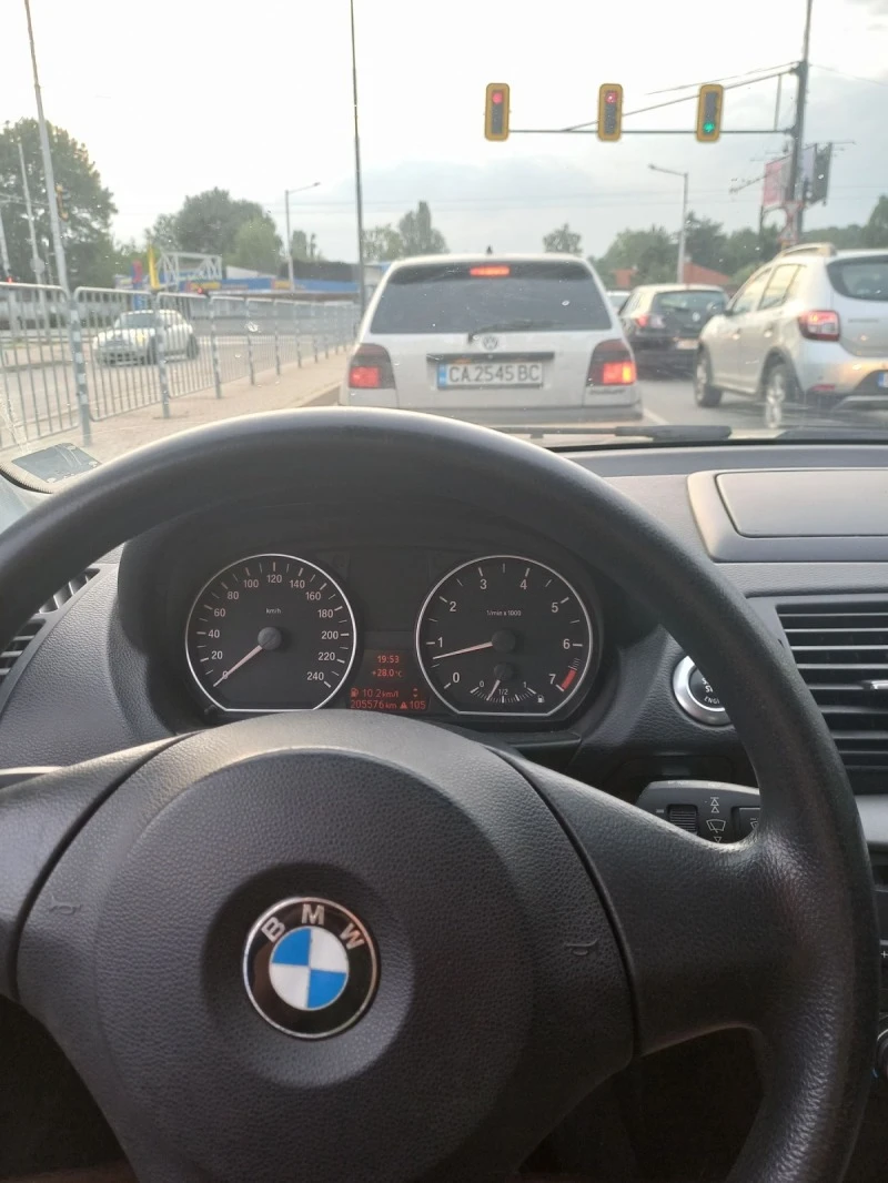 BMW 116 i, снимка 5 - Автомобили и джипове - 46761459