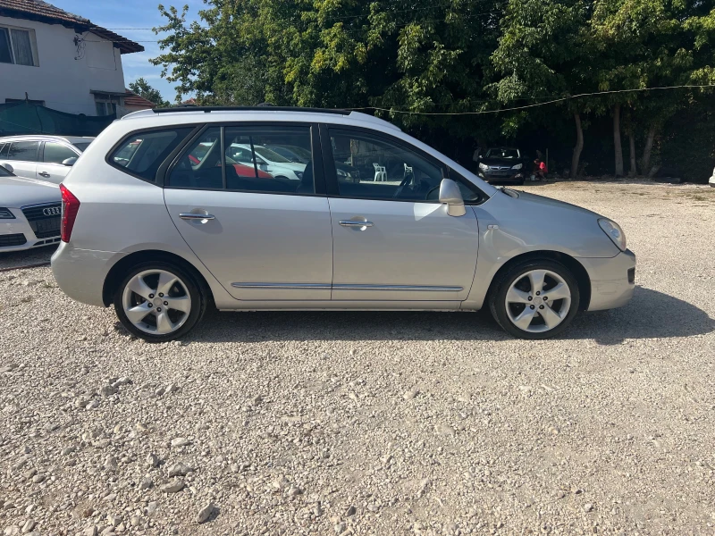 Kia Carens 2, 0 Crdi 7 Места, снимка 2 - Автомобили и джипове - 47179227