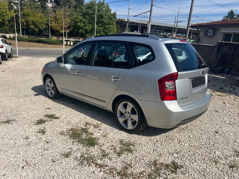 Kia Carens 2, 0 Crdi 7 Места, снимка 5 - Автомобили и джипове - 47179227