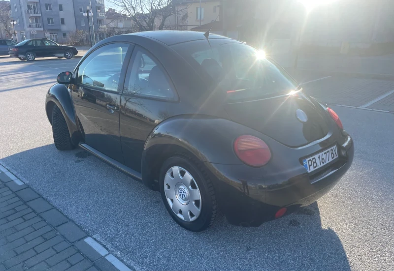 VW Beetle 1.6i, снимка 5 - Автомобили и джипове - 48697732