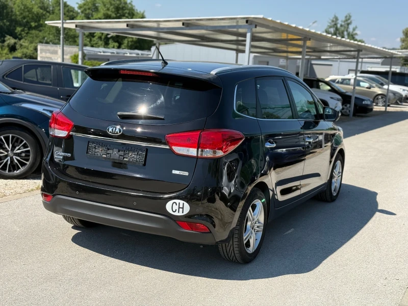 Kia Carens 1.6i Швейцария, снимка 5 - Автомобили и джипове - 52654034