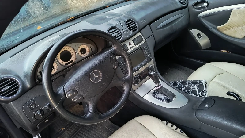 Mercedes-Benz CLK 220CDI, снимка 11 - Автомобили и джипове - 52410104