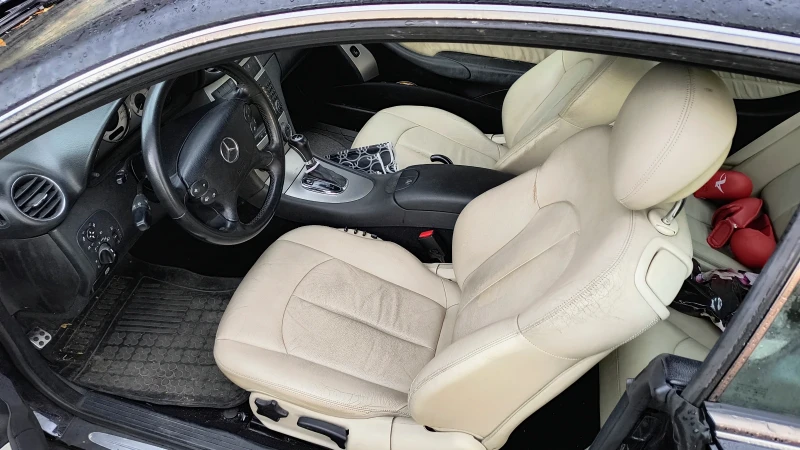 Mercedes-Benz CLK 220CDI, снимка 9 - Автомобили и джипове - 52410104
