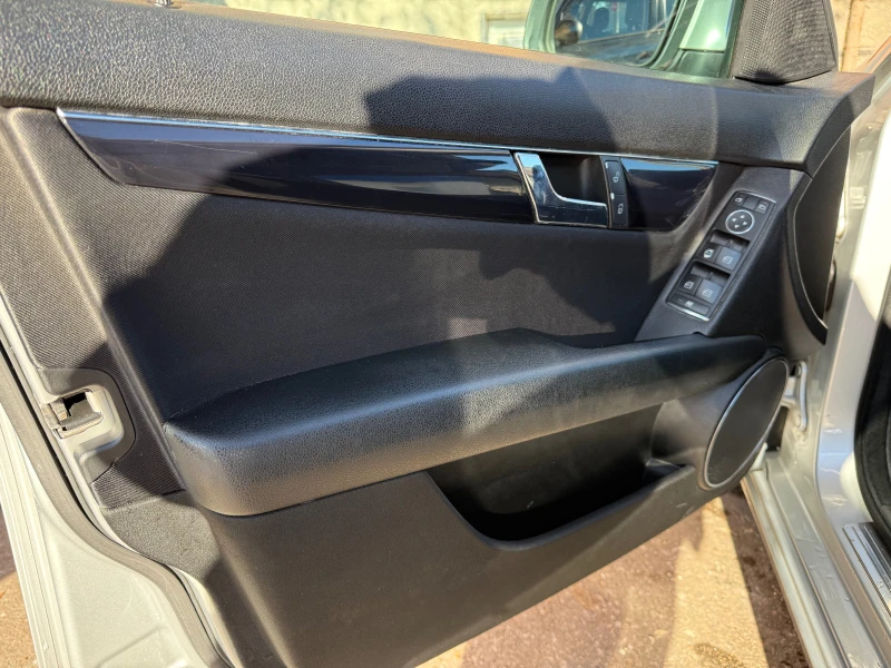 Mercedes-Benz C 200 НОВ ВНОС 158, 000КМ РЕАЛНИ, снимка 9 - Автомобили и джипове - 52643233
