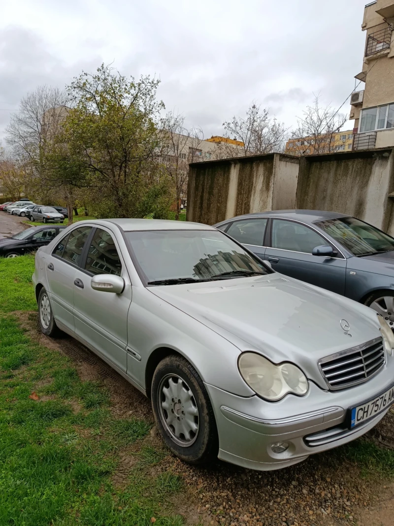 Mercedes-Benz C 200, снимка 4 - Автомобили и джипове - 52618269