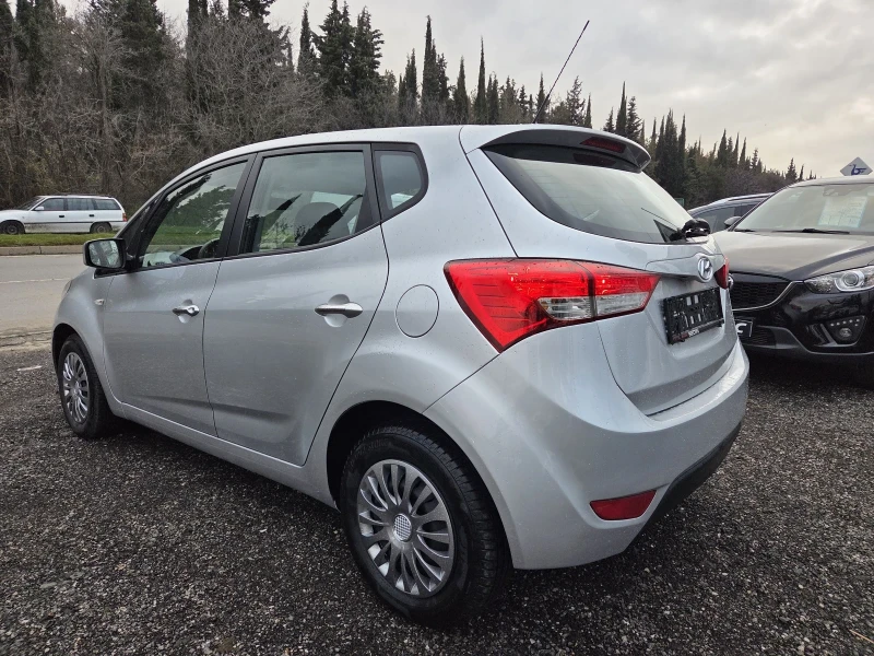 Hyundai Ix20 1, 4 tdi 90 hp 6 skorosti, снимка 7 - Автомобили и джипове - 52875963