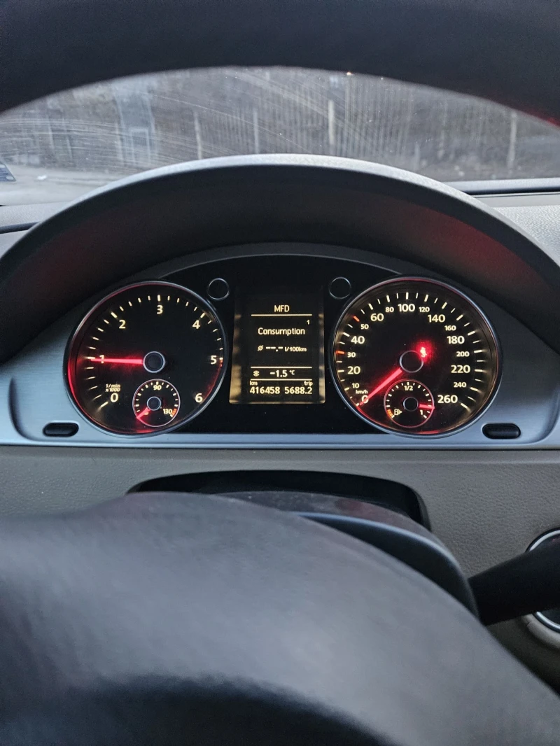 VW Passat, снимка 10 - Автомобили и джипове - 53156265