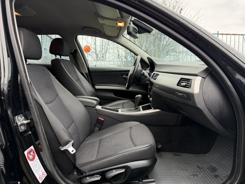 BMW 320 2.0i автоматик фейслифт, снимка 11 - Автомобили и джипове - 53575134