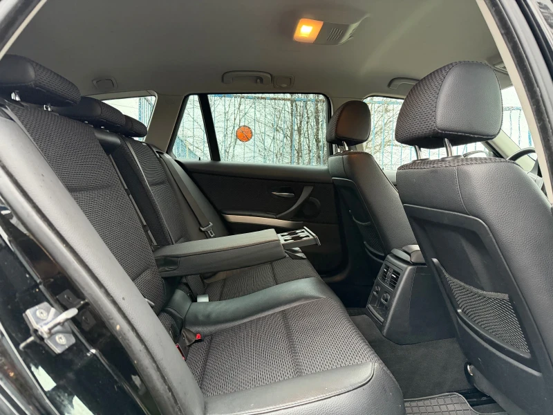 BMW 320 2.0i автоматик фейслифт, снимка 13 - Автомобили и джипове - 53575134