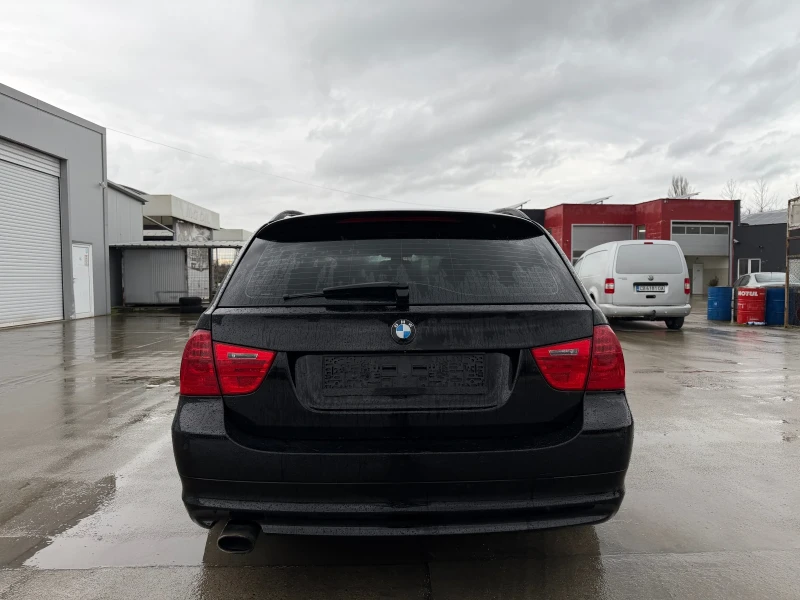 BMW 320 2.0i автоматик фейслифт, снимка 6 - Автомобили и джипове - 53575134