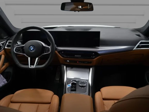 BMW i4 eDrive 40 Gran Coupe = M-Sport = Гаранция - изображение 5